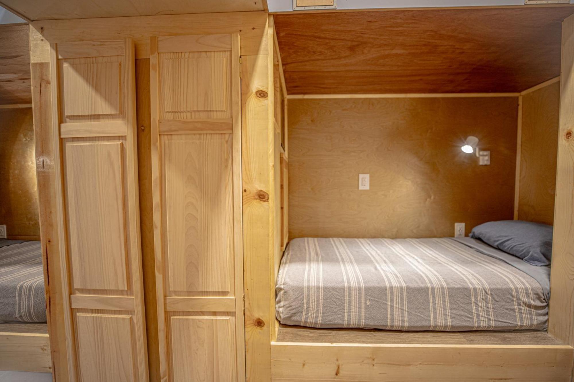 Social Stays - Santa Barbara'S First Hostel On State Street Zewnętrze zdjęcie